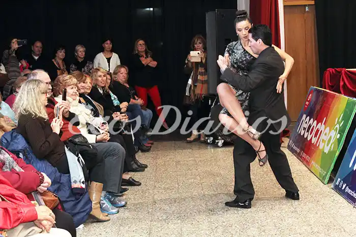 Con la actuación de Mora  Godoy, se realiza hoy la primera gala de la “Ruta del Tango”