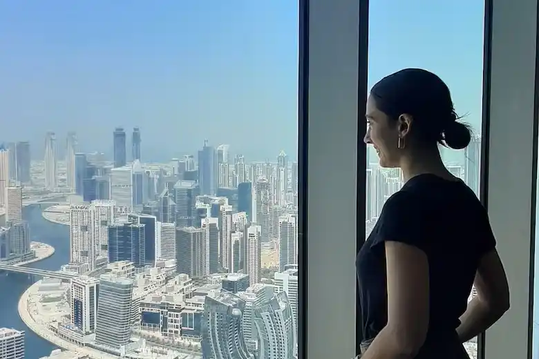 Una chascomunense por el mundo: la inspiradora historia de Anastasia Alcuaz