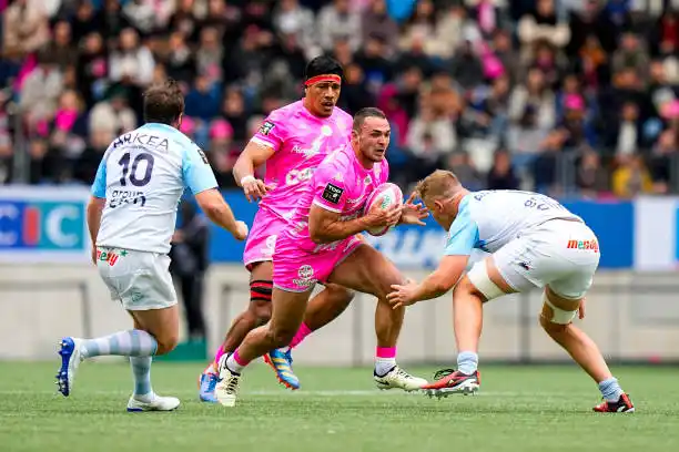 Bayonne sacó punto bonus ante el líder.
