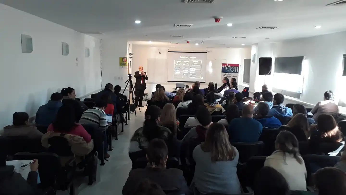 El rol humanitario en las Terapias Intensivas 