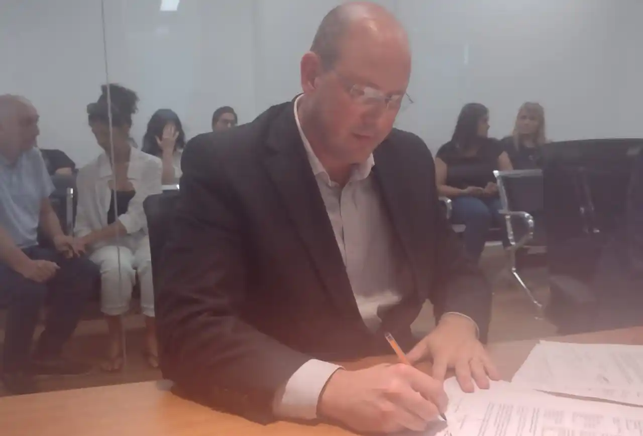 El médico Pablo Gazze fue condenado 17 años de prisión tras abusar de sus pacientes