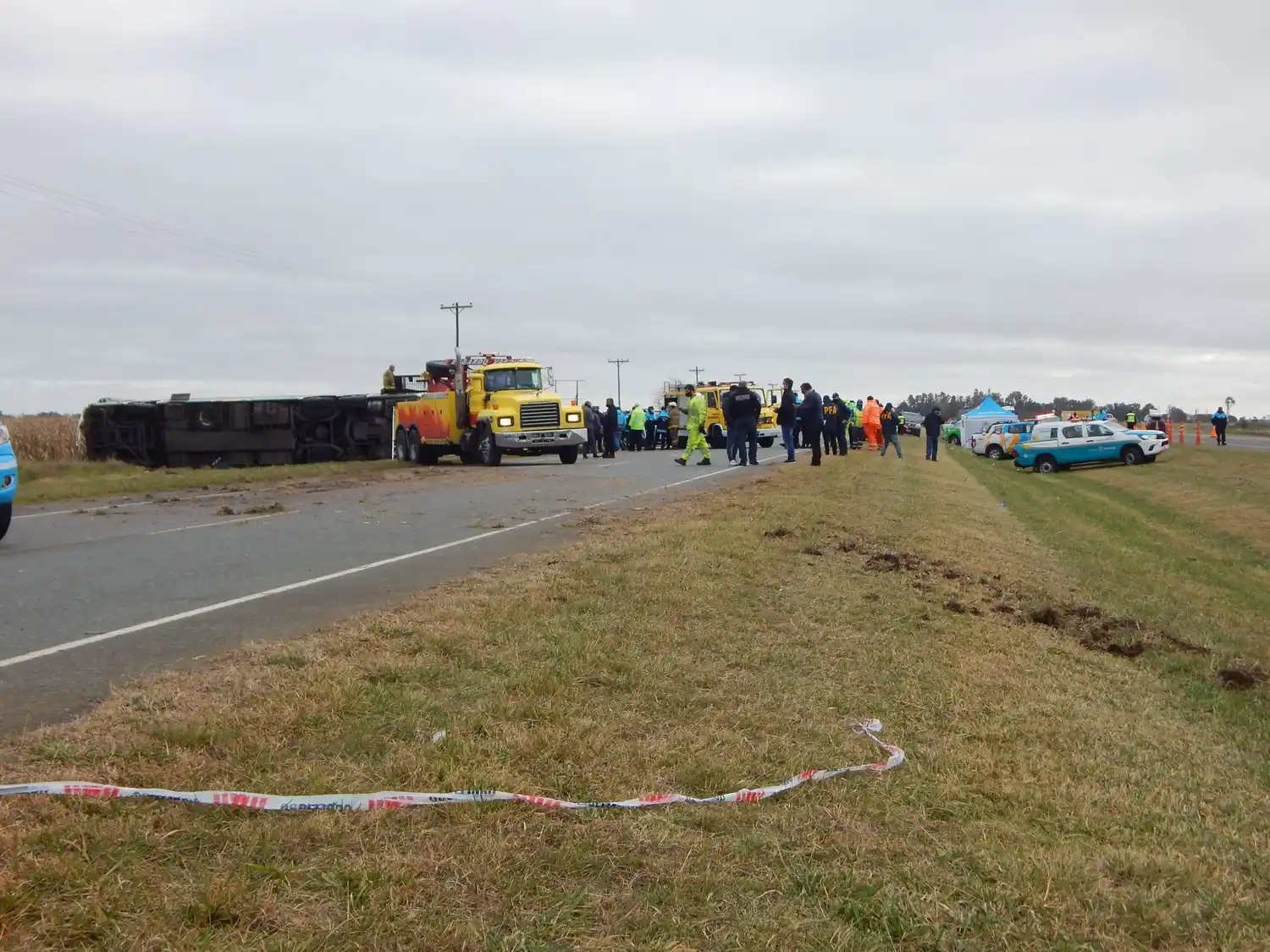 Ayer se dispuso la detención del chofer del micro que volcó en Ruta 2