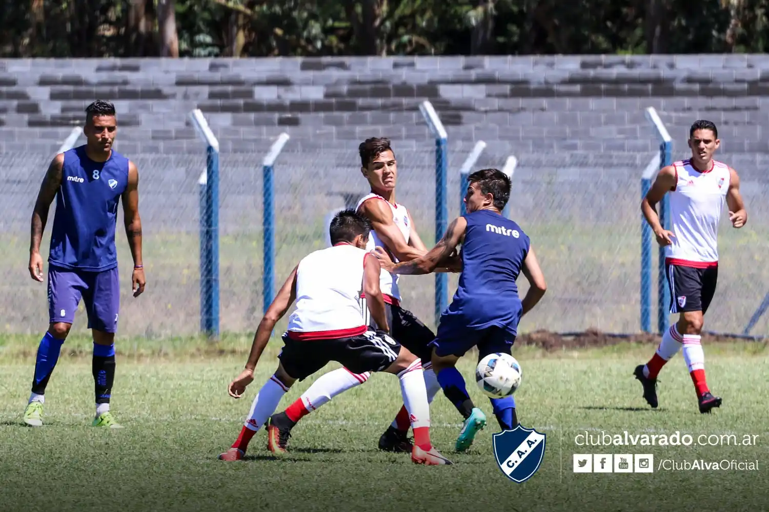 Alvarado le ganó a la Reserva de River