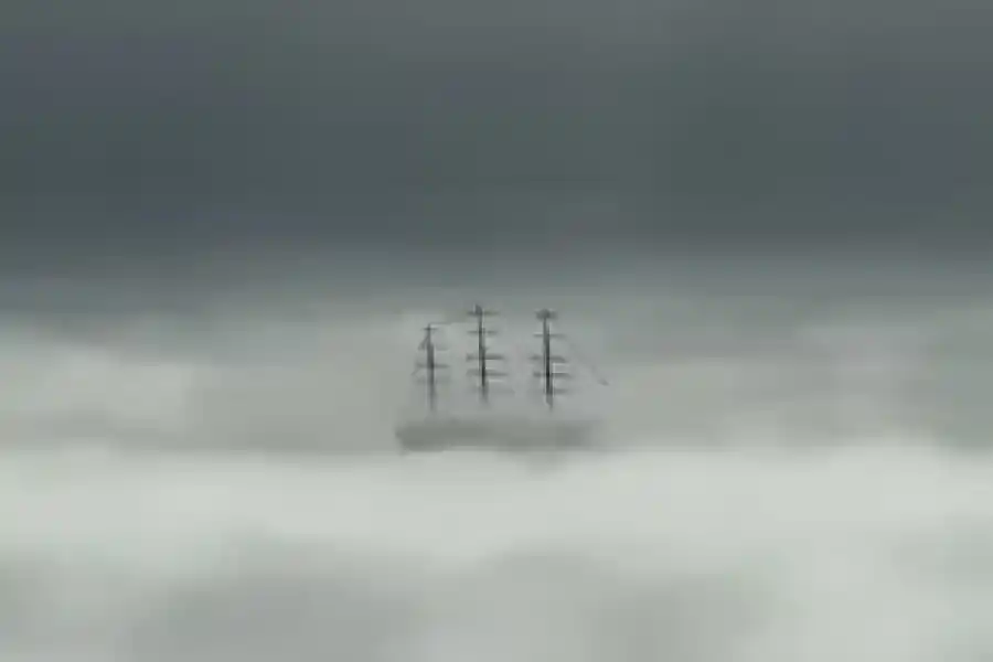 La Fragata Libertad y una intensa niebla: ¿Qué pasó?