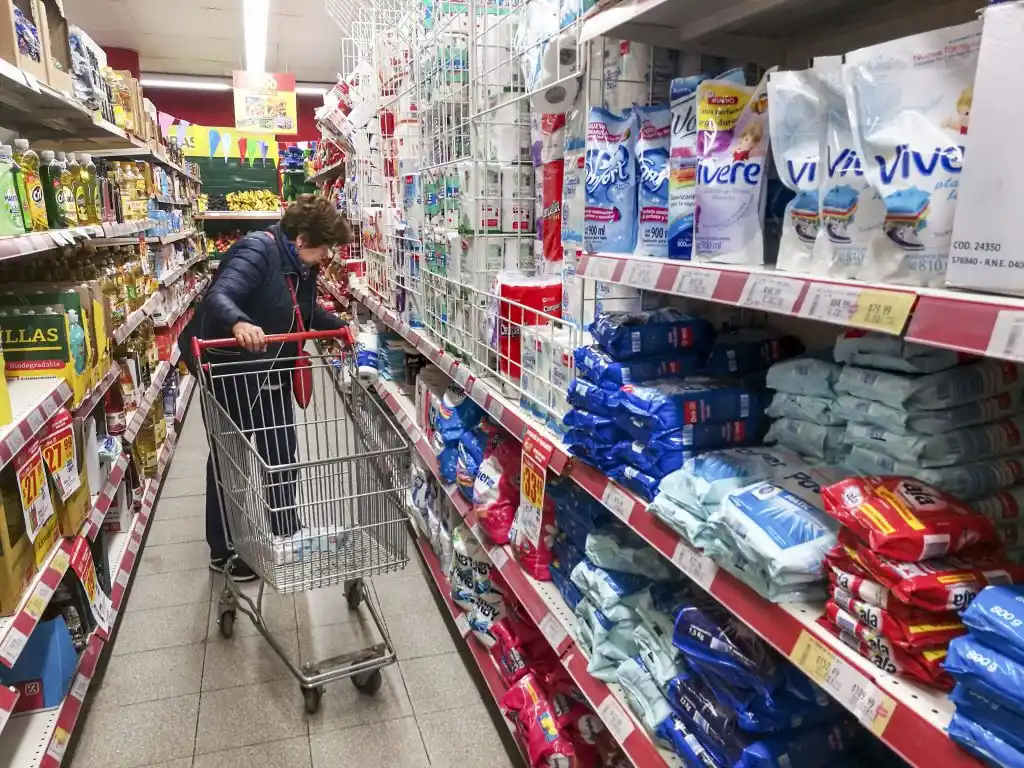 Los precios crecieron 2,7 por ciento en junio y acumularon 22,4 en semestre