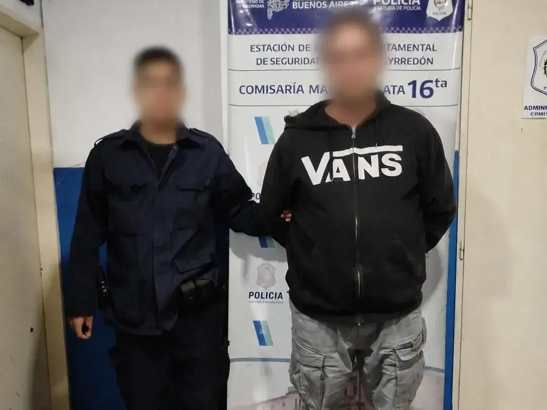 El aparato estaba siendo trasladado en un vehículo que se encontraba en el lugar al momento del operativo.