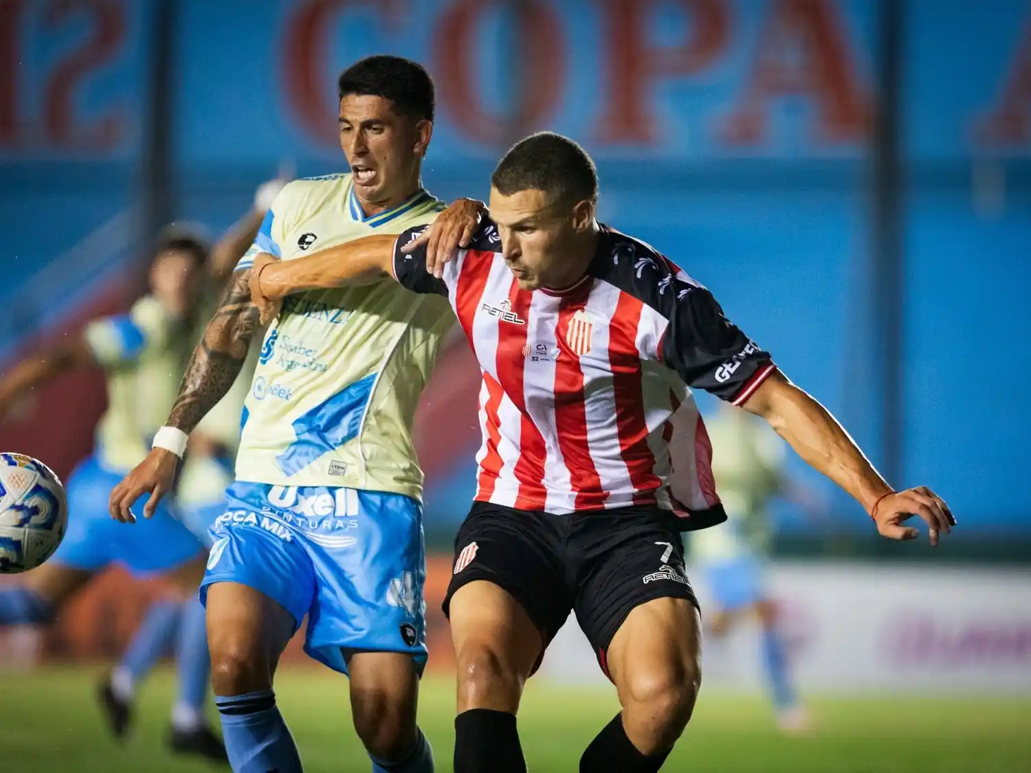 Barracas superó un mal comienzo y avanzó.