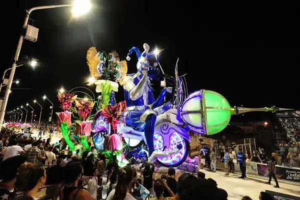El Carnaval se prepara para la última noche de enero