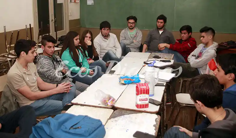 El Movimiento Estudiantil descartó participación como entidad en política partidaria