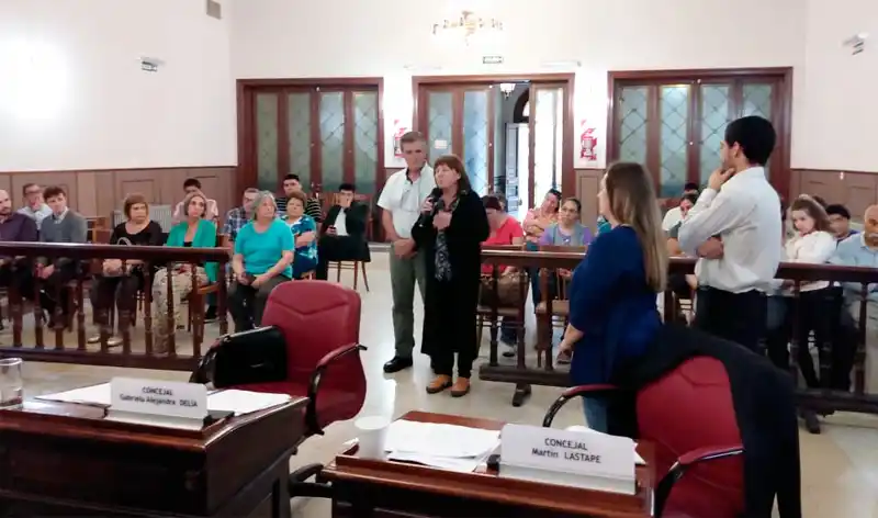 Ara San Juan: "En Olavarría está uno de los homenajes más lindos a nuestros 44 héroes", dijo madre de joven fallecido