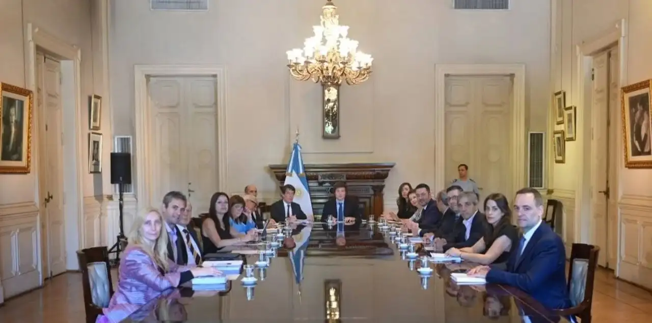 El Gobierno confirmó que no coparticipará el impuesto PAIS