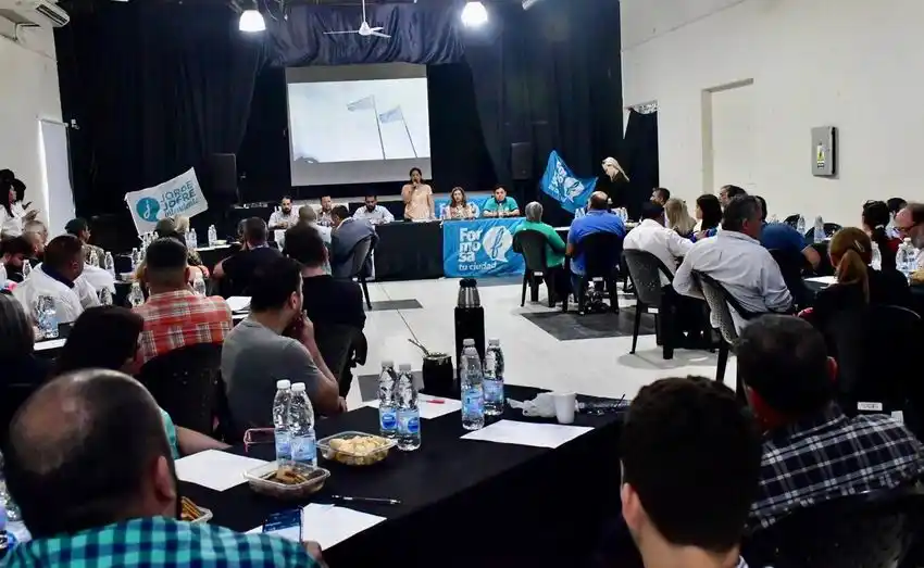 Agenda turística 2023: reunión de trabajo 
entre la Municipalidad y operadores turísticos