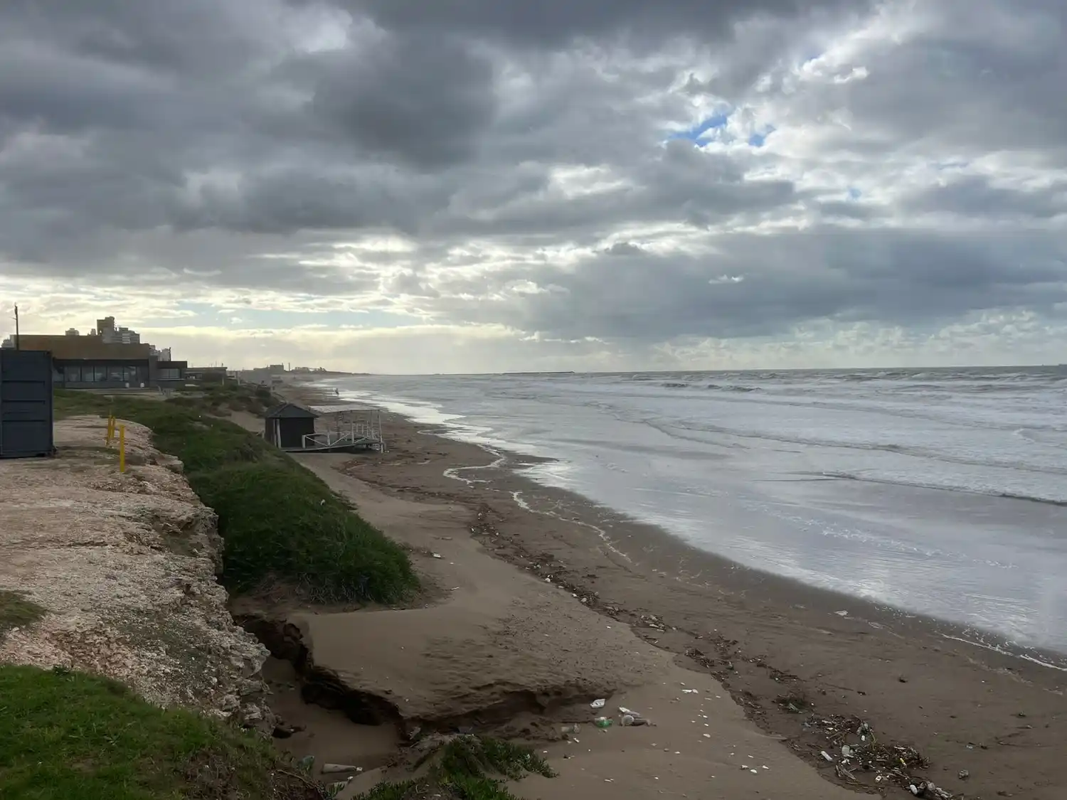 Crecida en el mar de Necochea