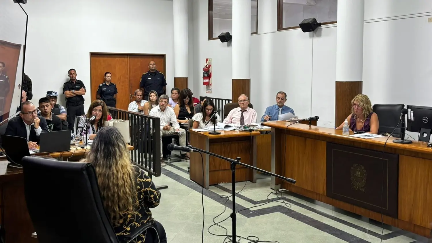 Hace momentos, finalizó la audiencia en la sala del Tribunal Oral en lo Criminal Nº 1