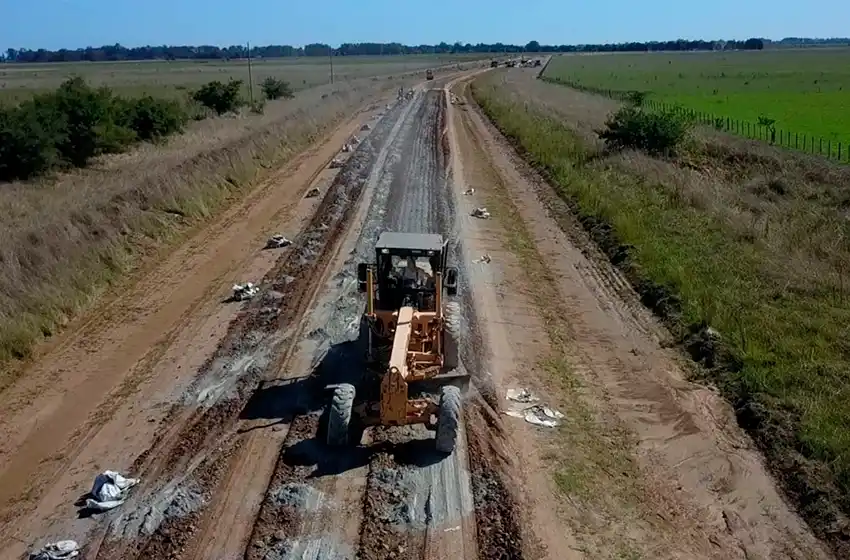 Caminos rurales bonaerenses: un plan “ambicioso” que lleva más de 280 obras