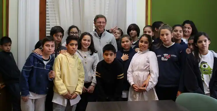 Estudiantes realizan visitas guiada por el Palacio Municipal