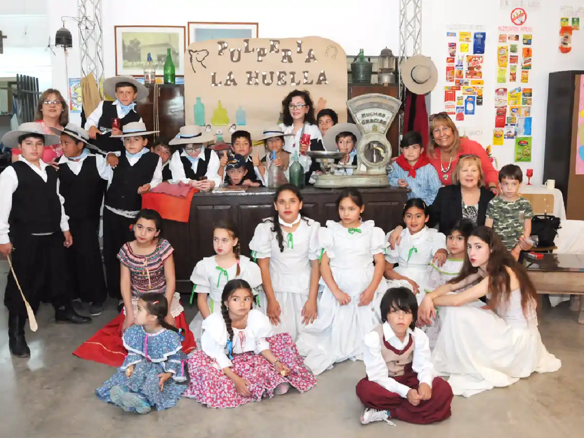 Arroyito se vistió de tradición  