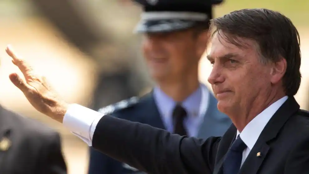 Bolsonaro le ofreció a EE.UU. abrir una base militar en Brasil