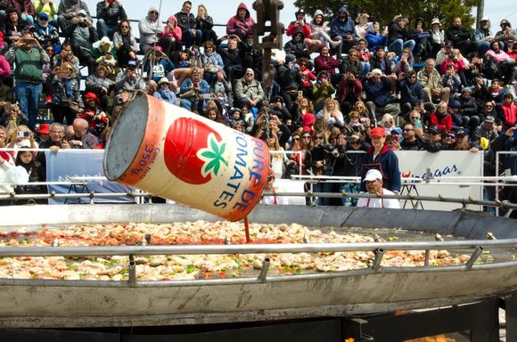 Sabores bonaerenses: Cómo cocinar el locro de Carmen de Areco, la paella de Gesell y el cocido maragato de Patagones