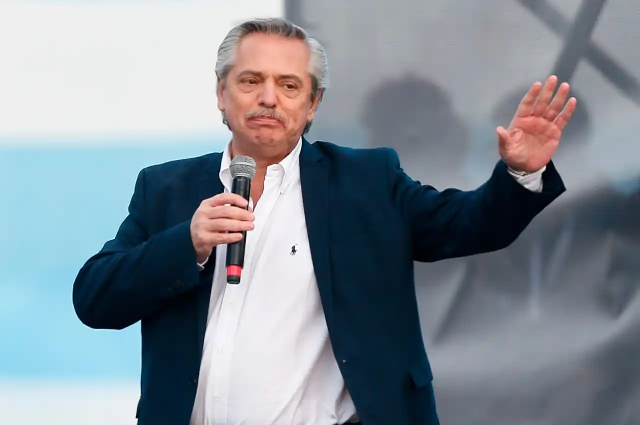 Perú envió una nota de protesta a la Argentina por la felicitación de Alberto a Pedro Castillo 