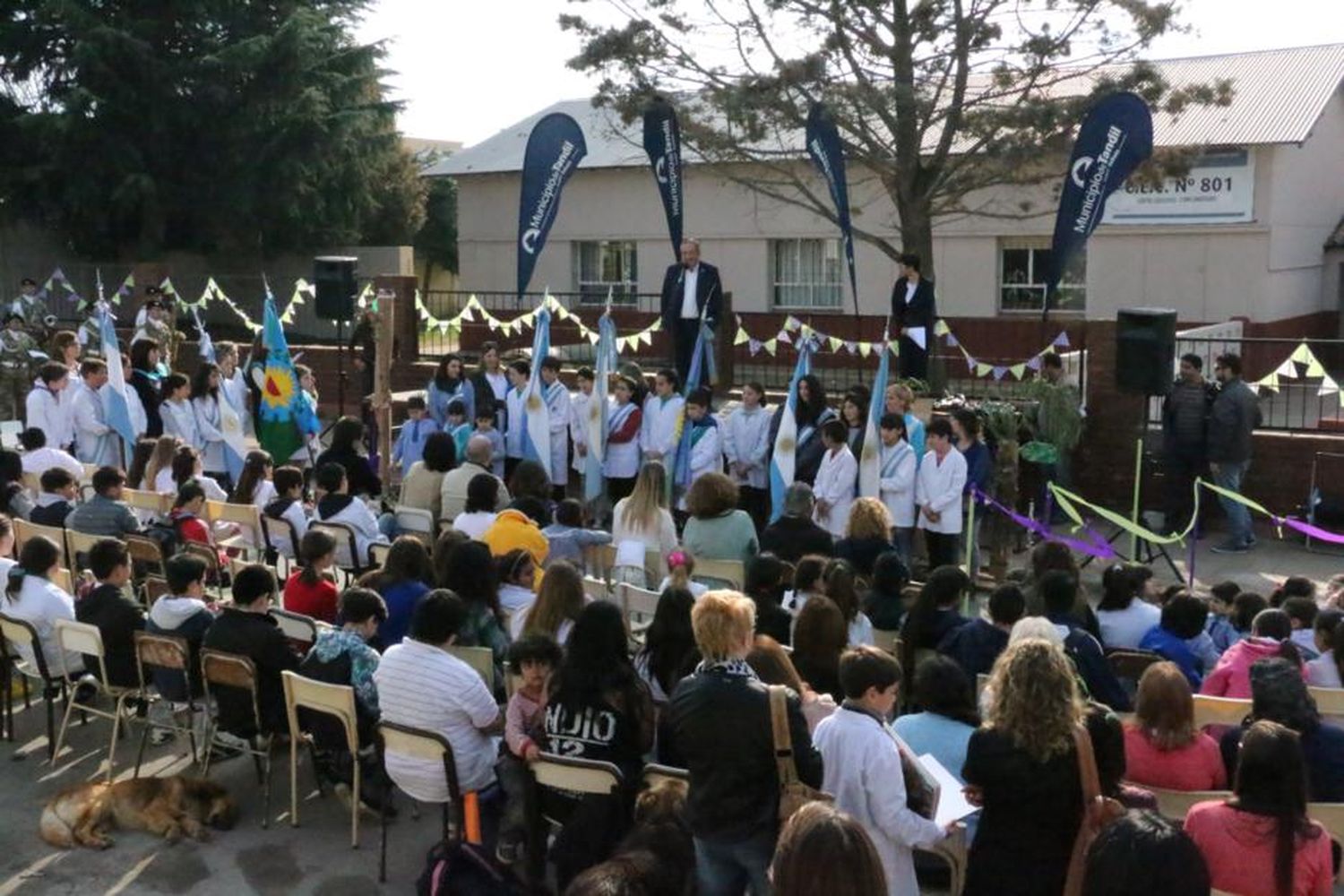 El CEC 801 se vistió de fiesta al celebrar sus cincuenta años de vida