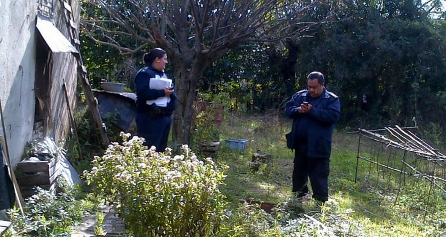Buscan determinar cómo murió un hombre de 80 años, encontrado después de una semana de fallecer