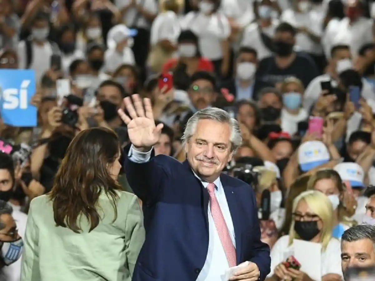 El FdT celebra el Día de la Militancia con un acto masivo en Plaza de Mayo