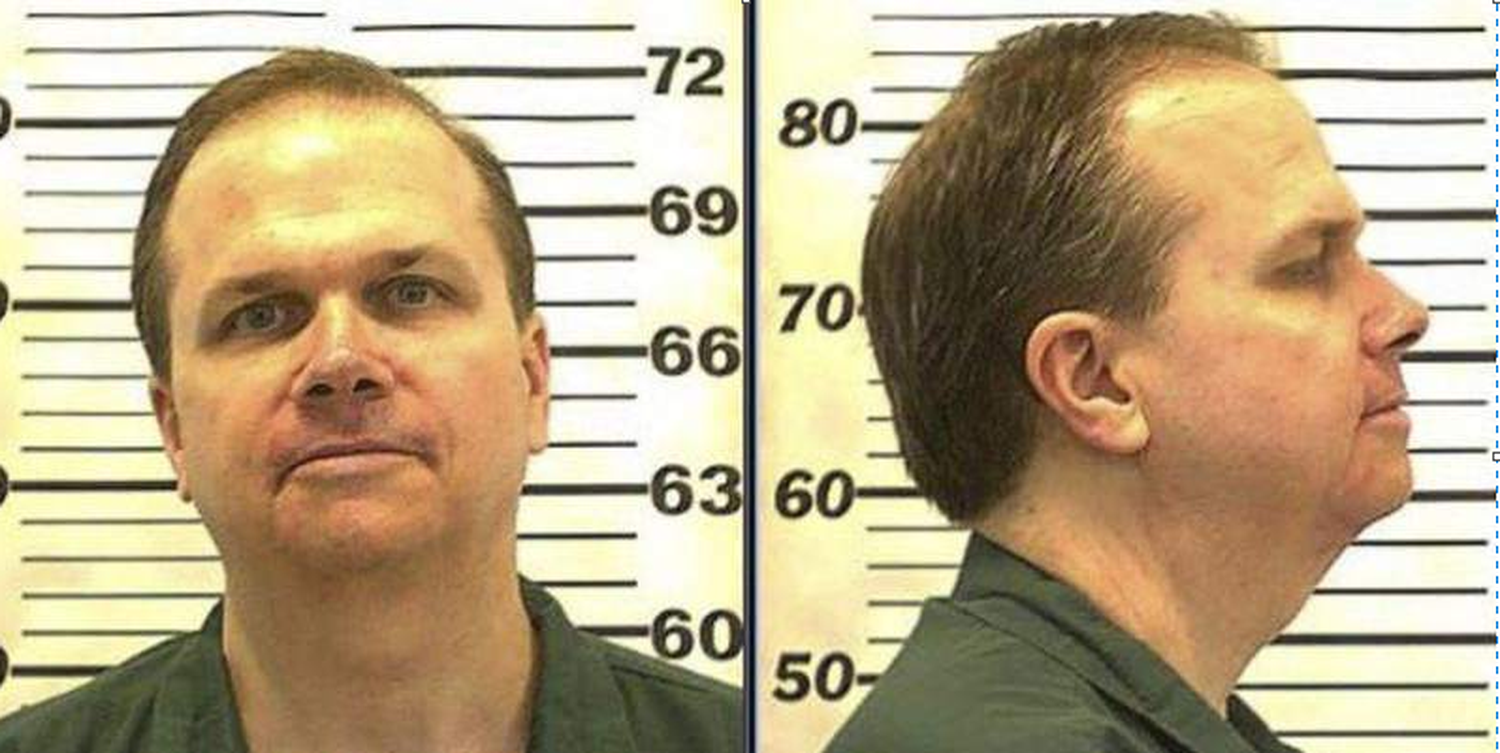 Chapman asesinó a John Lennon en 1980, horas después de haberle pedido un autógrafo. Foto: La Prensa