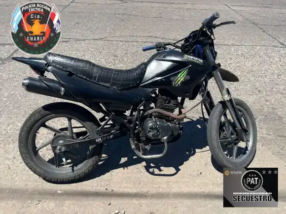 Cayó un motociclista con más de 70 envoltorios de cocaína en zona noroeste