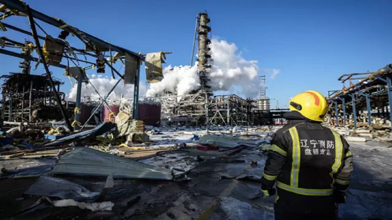 Incendio en China deja 26 muertos y decenas de heridos