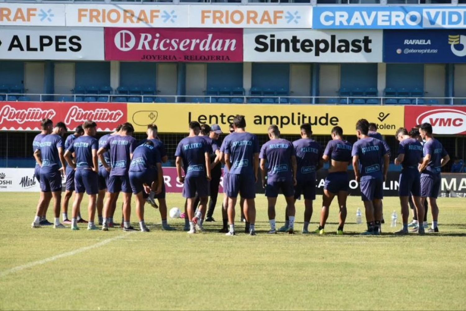 Atlético de Rafaela busca una victoria ante Brown de Adrogué