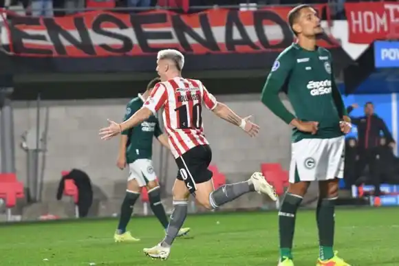 Triunfo de Estudiantes LP en la Sudamericana