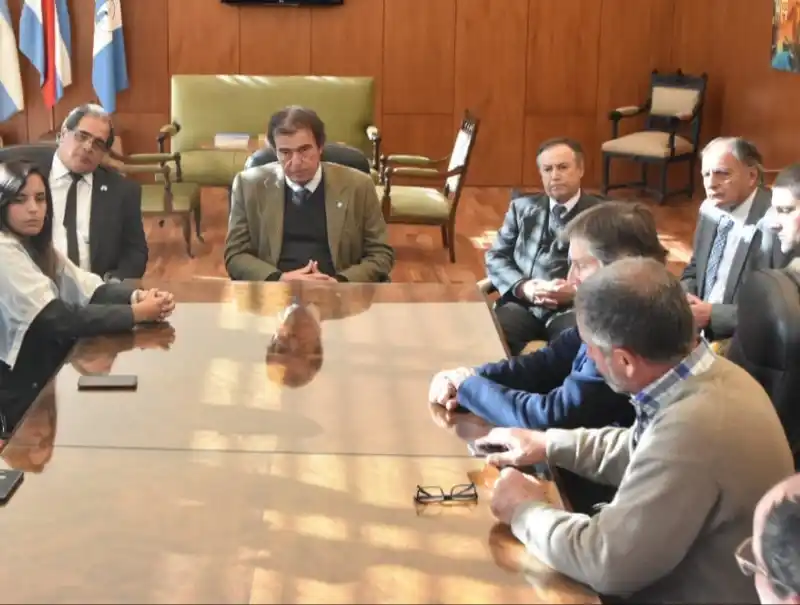 Fallo por los agroquímicos: El Superior Tribunal recibió a entidades del campo