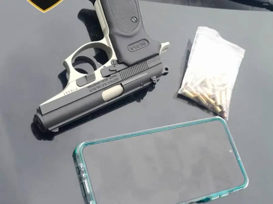 Detuvieron a un hombre con una pistola que previamente utilizó para realizar disparos en la zona norte