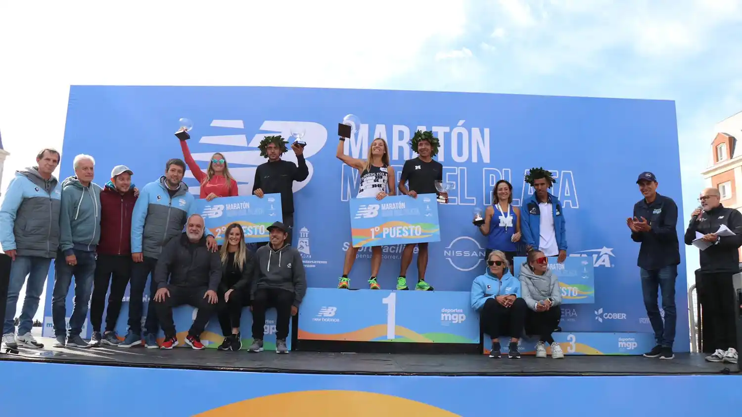 Maza y Cerrone ganaron el Maratón de Mar del Plata