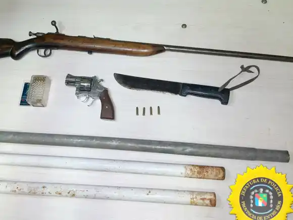 Secuestran armas de fuego y municiones en allanamientos