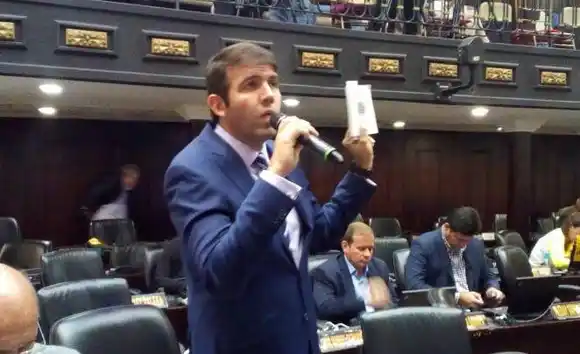 AD no participa en farsas electorales: “No nos doblegaremos ante la tiranía”