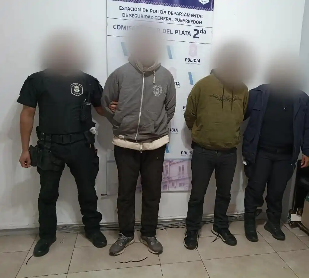 detenidos arma de juguete