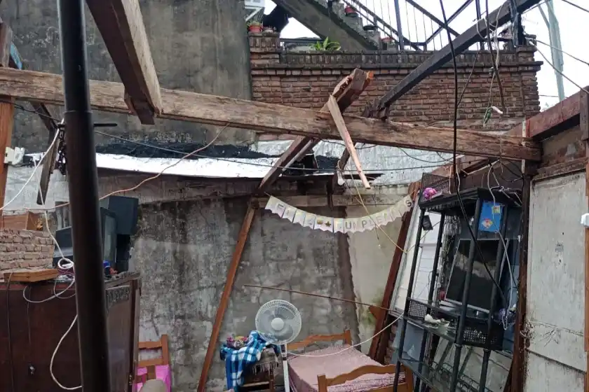 Embates de la tormenta en Rosario.