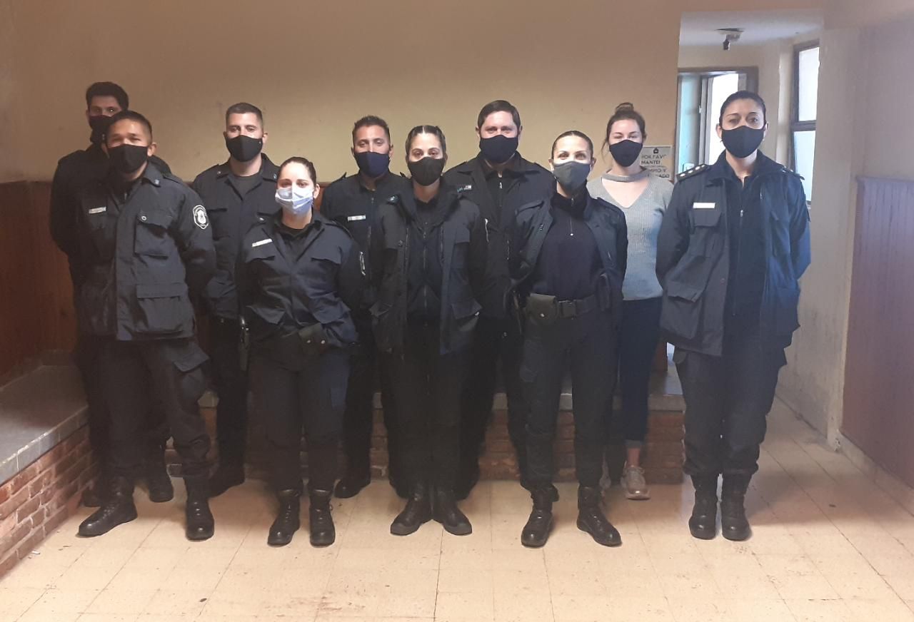 Comisaría: quiénes son los nueve policías que se capacitaron y fueron nombrados oficiales subayudantes