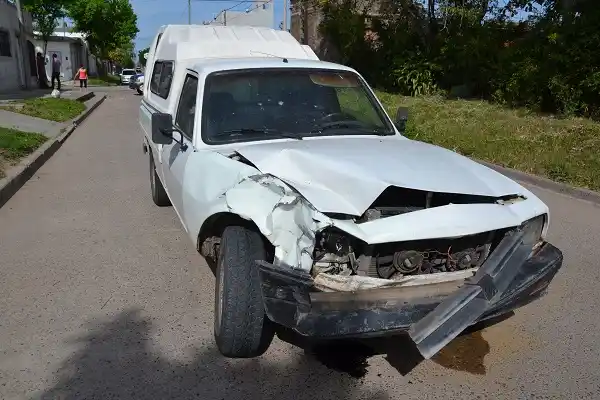 Otro accidente en la ciudad: esta vez, una mujer resultó lesionada