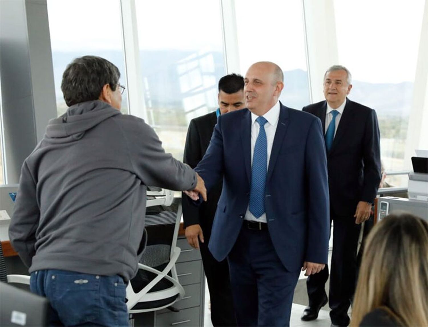 El ministro de Transporte se aleja del cargo