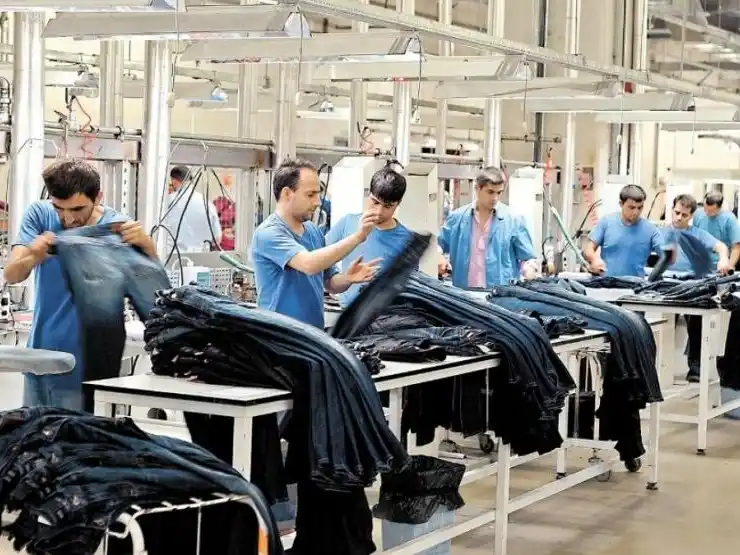 Desplome en la industria: en dos años cerraron más de 500 empresas textiles en el país