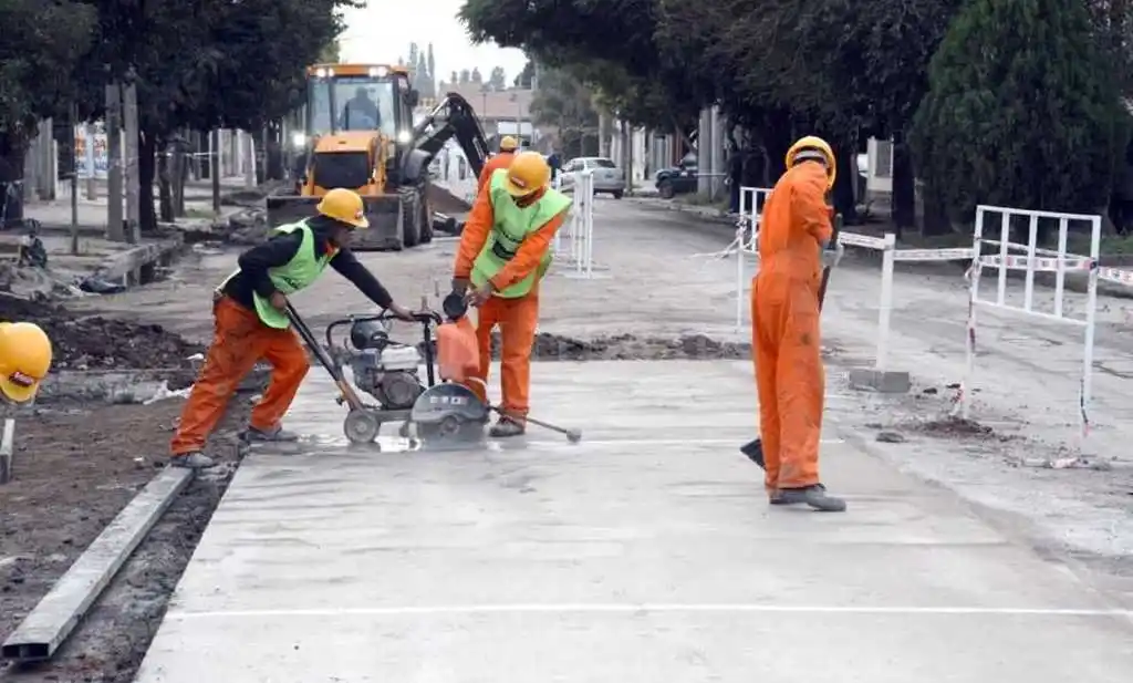 Gestionan que el salario mínimo vital y móvil alcance a todos los municipales de Argentina