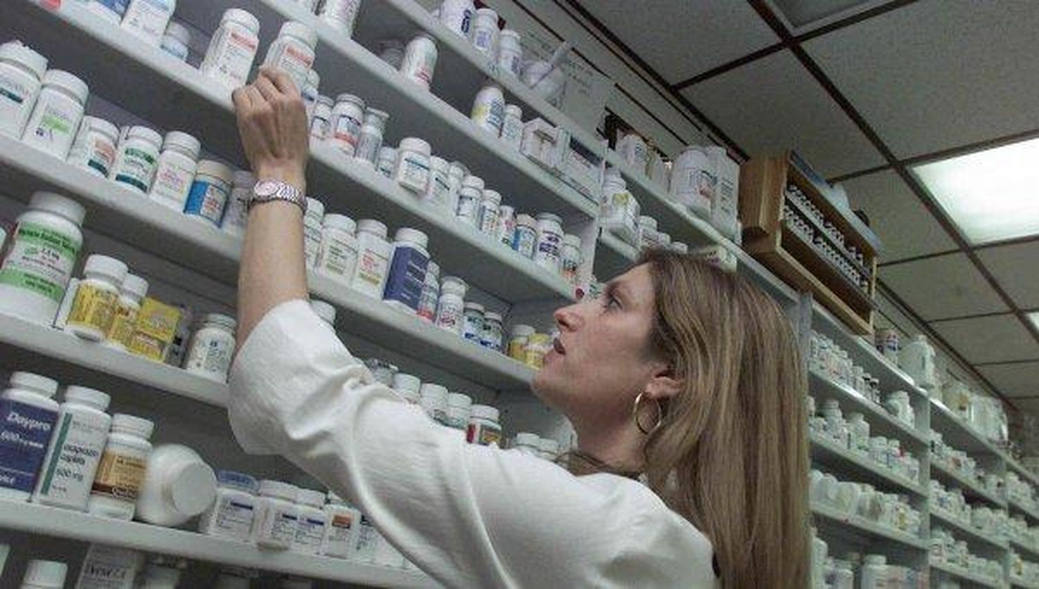 Remedios más vendidos se dispararon hasta un 145%