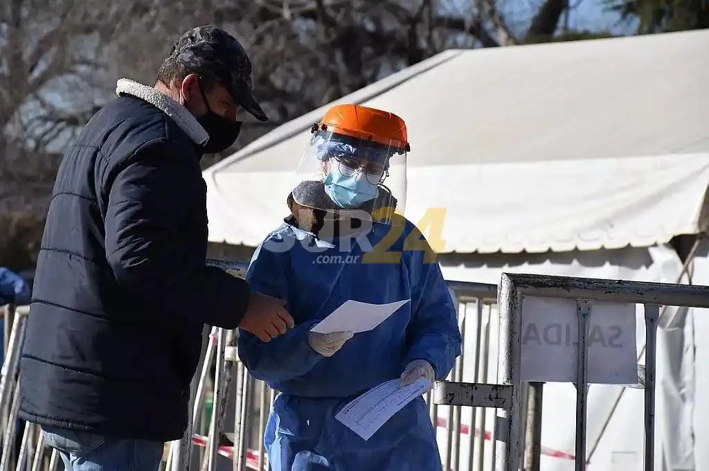 Argentina confirmó 13.736 nuevos contagios de Covid-19 y Santa Fe 1.181