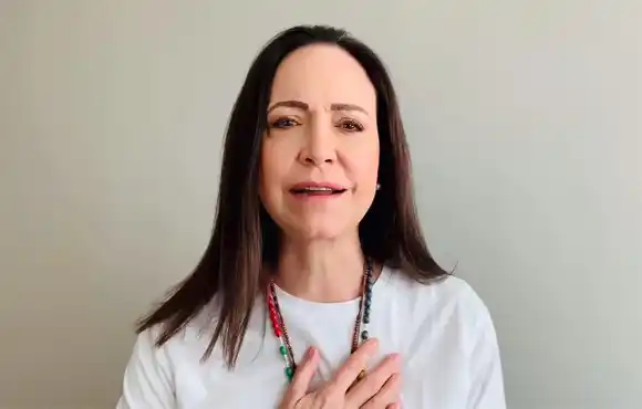 María Corina, la «Operación Guacamaya» y la salida de los 5 refugiados de la embajada argentina