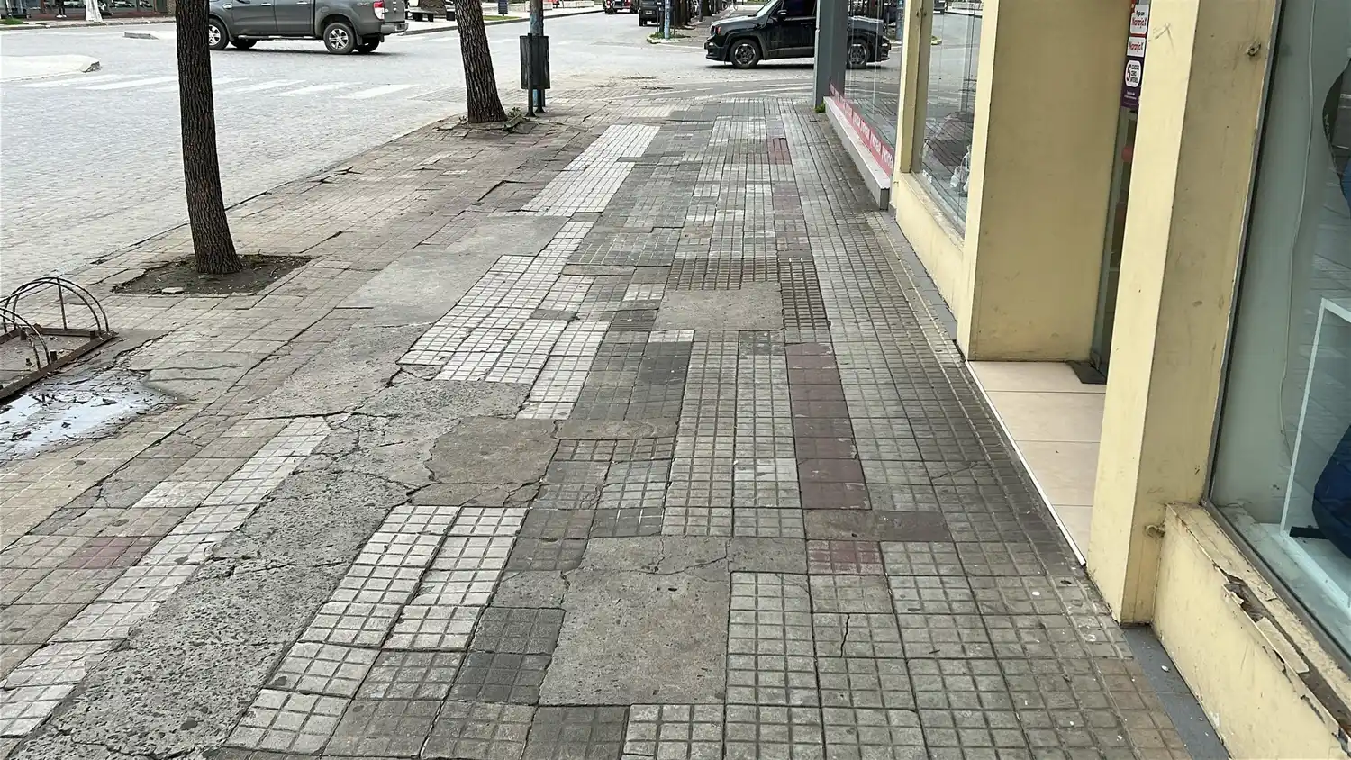 vereda rota bv santa fe centro rafaela municipalidad reparación rotura mayo 2025 - 12
