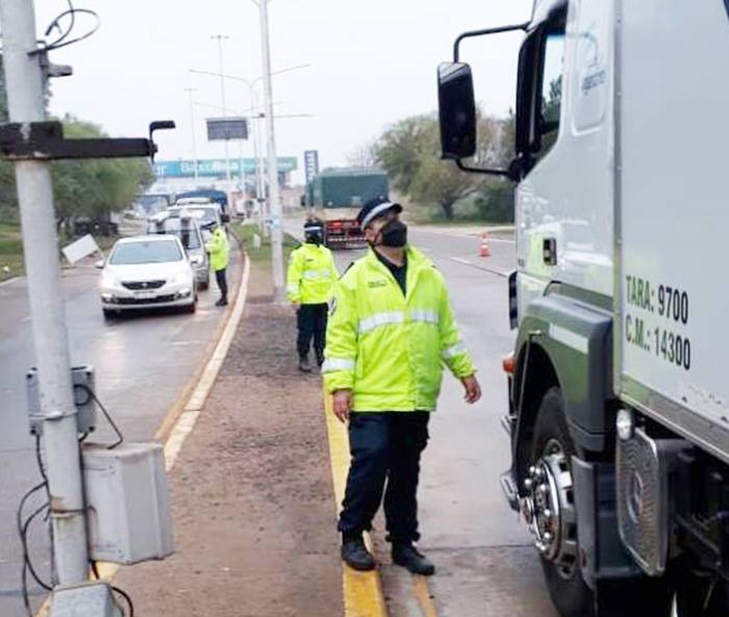 Intensifican los controles en accesos a la provincia y en el gran Paraná