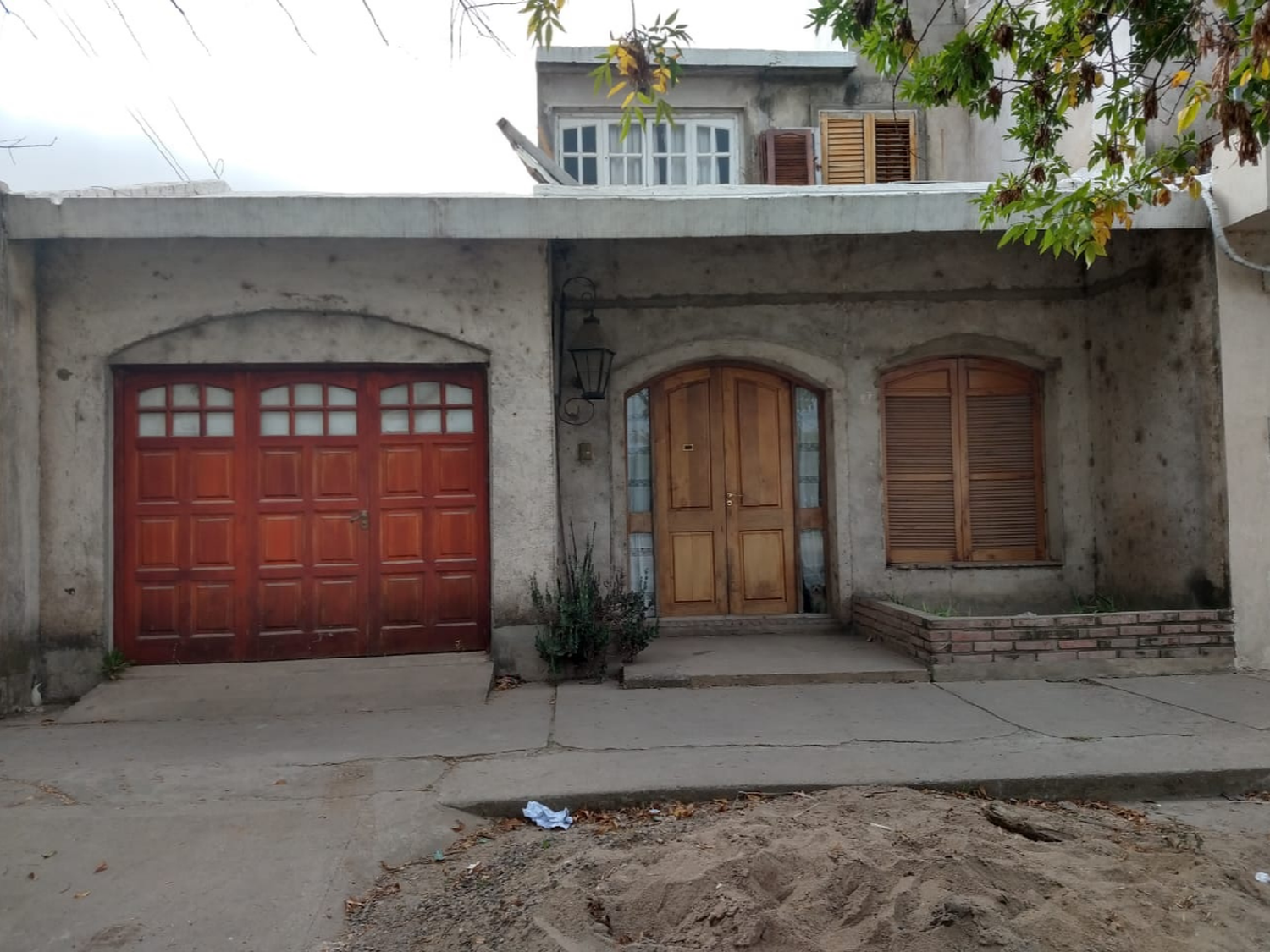 Una familia sufrió el robo de dinero y dos notebooks de su casa